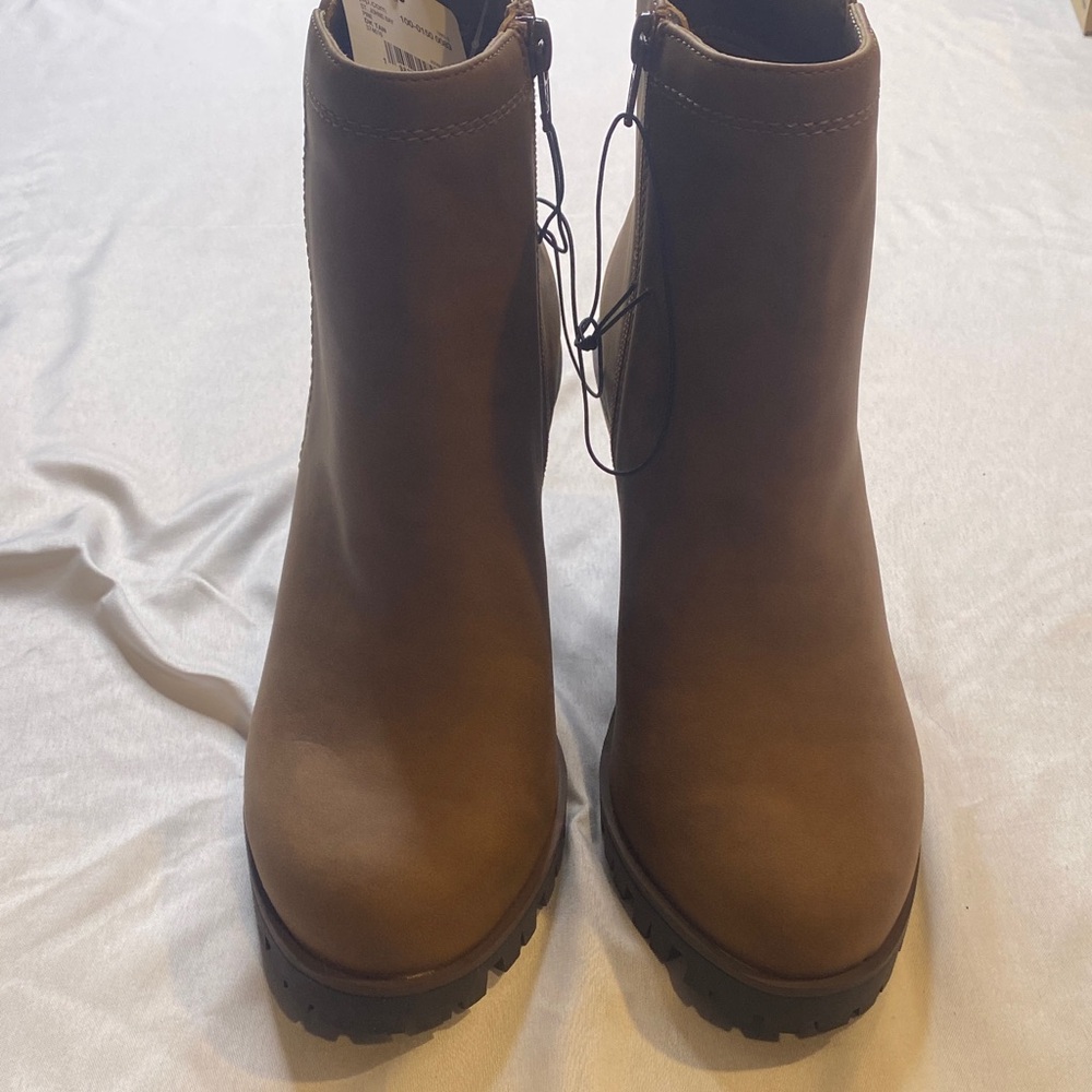 St.‎ John's Bay Brown Wedge Ankle Booties - Picture 2 of 9